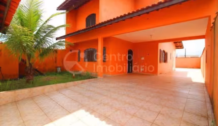 CASA à venda com 3 quartos em Peruíbe, no bairro Estancia Sao Jose