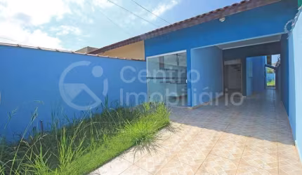 CASA à venda com 3 quartos em Peruíbe, no bairro Parque D Aville