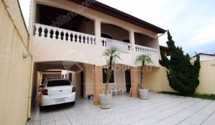 CASA à venda com 4 quartos em Peruíbe, no bairro Jardim Três Marias