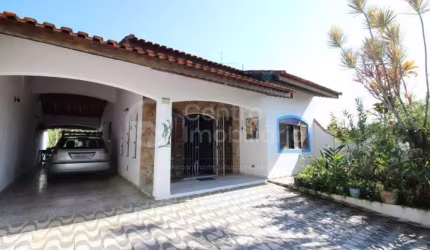 CASA à venda com 2 quartos em Peruíbe, no bairro Estancia Sao Jose