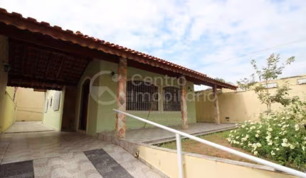 CASA à venda com 2 quartos em Peruíbe, no bairro Belmira Novaes