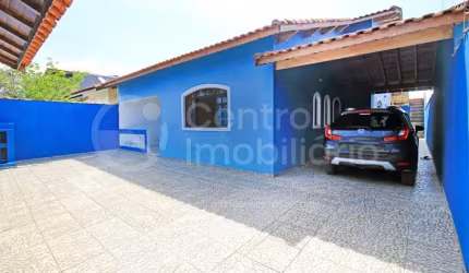 CASA à venda com 3 quartos em Peruíbe, no bairro Cidade Nova Peruíbe