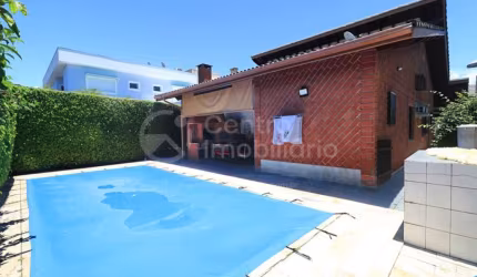 CASA à venda com piscina e 3 quartos em Peruíbe, no bairro Bougainvillee II