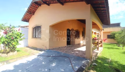 CASA à venda com 2 quartos em Peruíbe, no bairro Jardim Veneza