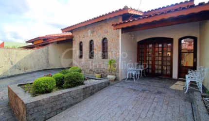 CASA à venda com 3 quartos em Peruíbe, no bairro Parque Balneario Oasis