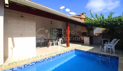 CASA à venda com piscina e 4 quartos em Peruíbe, no bairro Cidade Nova Peruíbe