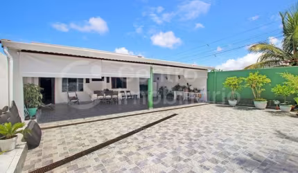 CASA à venda com 2 quartos em Peruíbe, no bairro Jardim Ribamar