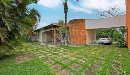 CASA à venda com 3 quartos em Peruíbe, no bairro Quinta do Guarau