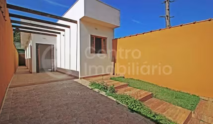 CASA à venda com 2 quartos em Peruíbe, no bairro Balneario Sao Joao Batista