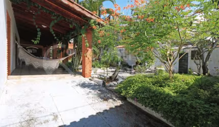 CASA à venda com 8 quartos em Peruíbe, no bairro Parque Balneario Oasis