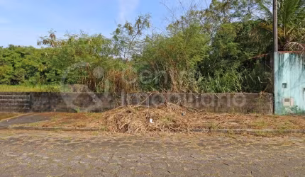 TERRENO à venda em Peruíbe, no bairro Jardim Belmar I