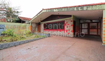 CASA à venda com 2 quartos em Peruíbe, no bairro Stella Maris