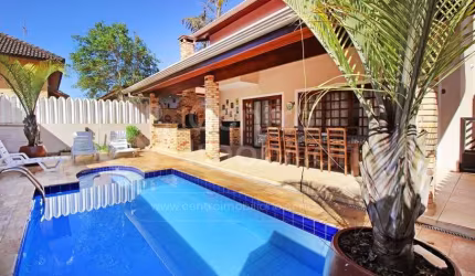 CASA à venda com piscina e 4 quartos em Peruíbe, no bairro Bougainvillee III