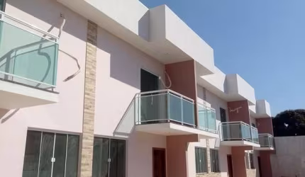 Casa para Venda em Araruama, Praça da Bandeira, 2 dormitórios, 1 suíte, 1 banheiro, 1 vaga