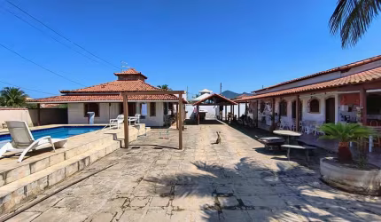 Casa para Venda em Saquarema, Jaconé (Sampaio Correia), 4 dormitórios, 2 suítes, 2 banheiros, 4 vagas
