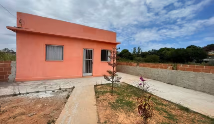 Casa para Venda em Saquarema, Vilatur, 2 dormitórios, 1 suíte, 2 banheiros, 2 vagas