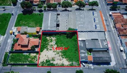 Terreno com 1.400m² no Centro de Parnamirim.