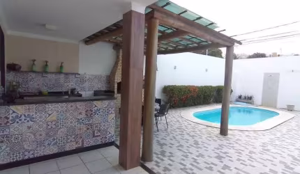 Casa para Locação em Capim Macio com 3 suítes
