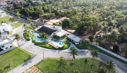 Lote no Vila Flor com 280m², lado sombra. Aceita financiamento