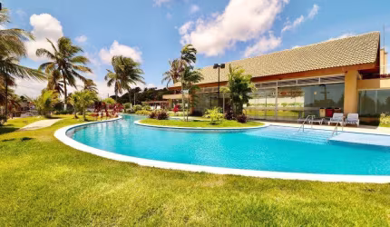 Lote em condomínio fechado no Vila Flor, pertinho da praia de Cotovelo e Alphaville.