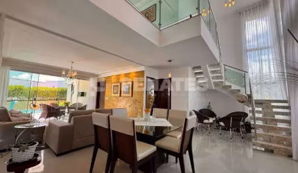 Casa Duplex de esquina no Bosque dos Pássaros com 218m²