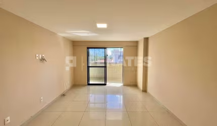 Apartamento à venda no com 3 suítes no bairro de Lagoa Nova, Natal/RN.