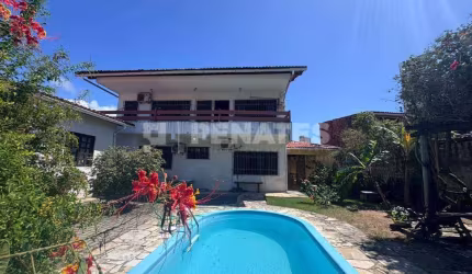Casa ampla com Piscina e Terreno de 810m² em Ponta Negra – Natal/RN