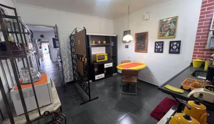 Apartamento para venda tem 140 metros quadrados com 2 quartos