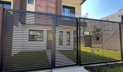Casa com 3 quartos à venda na Rua José Raksa, Capão Raso, Curitiba, 132 m2 por R$ 960.000