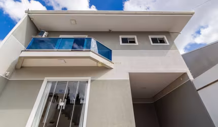 Casa com 3 quartos à venda na Rua Doutor Manoel Francisco Ferreira Correia, Portão, Curitiba por R$ 1.100.000