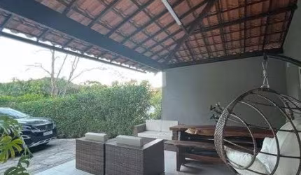 Casa de condomínio para venda possui 450 metros quadrados com 4 quartos