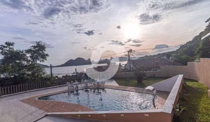 Casa para venda com 600 metros quadrados com 5 quartos em São Francisco - Niterói - RJ