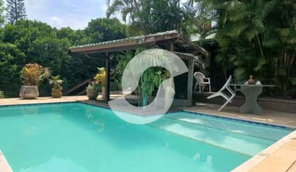 Casa de 386 m² na Amadeu Gomes - Badu - Niterói - RJ, à venda por R$ 1.200.000