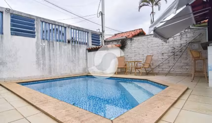 Casa com 3 Quartos à venda, 263m² - Piratininga