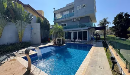 Sobrado com 4 dormitórios à venda, 409 m² por R$ 4.500.000,00 - Condomínio Figueira Garden - Atibaia/SP