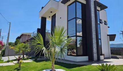 Casa de Condomínio com 3 Quartos à Venda, 218 m² por R$ 1.990.000