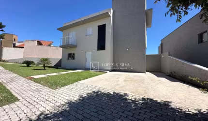 Casa com 3 dormitórios sendo 1 Suíte, À VENDA localizada no Condomínio Terras de Atibaia 2, Atibaia, SP