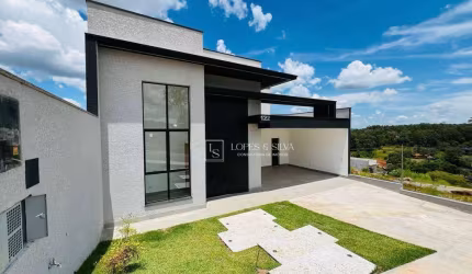 Casa com 3 dormitórios, sendo 3 Suítes à Venda, localizada no Condomínio Parque Imperador, Bragança Paulista.