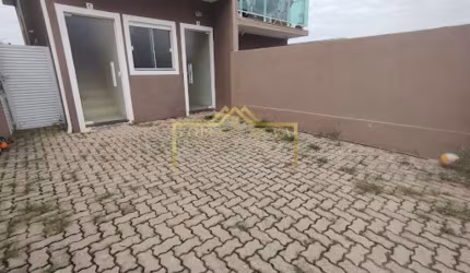 Casa Sobreposta, 2 Dormitórios, Sendo 1 Suíte, Disponível para Locação no Bairro São Felipe, Atibaia, SP