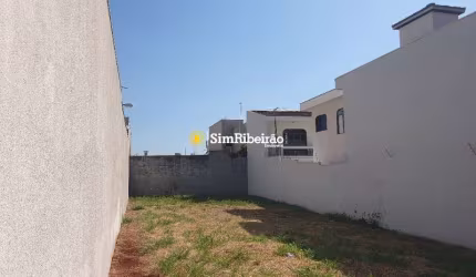 Terreno a venda no bairro Parque Bandeirantes.