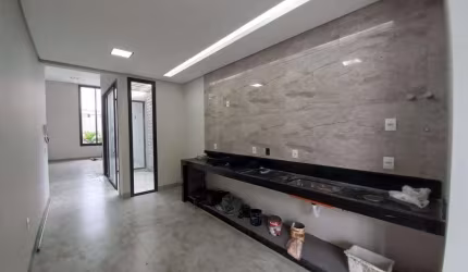 Casa com excelente localização 3 quartos 1 suíte, Bairro Jardim Botânico