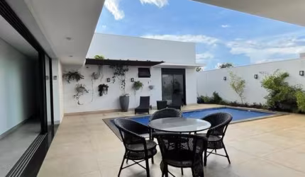 Vendo Casa em condominio fechado 4 suites, setor sul