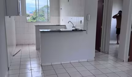 Apartamento 2 quartos , com moveis planejados no Bairro Laranjeiras