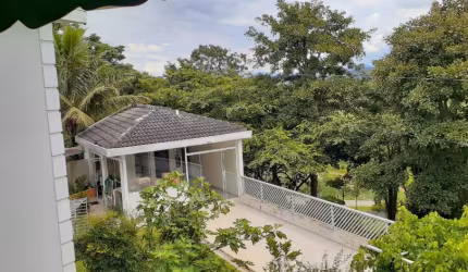 Linda Casa - 4 dorm - Vista Linda - S.José dos Campos