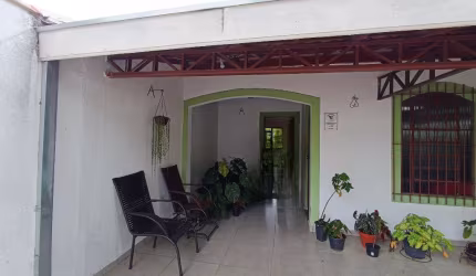 Casa Térrea - 3 Dorm. Jd. Satélite - São José dos Campos
