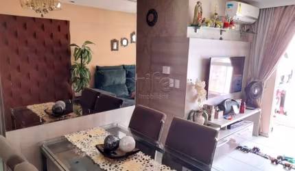 Apartamento com 3 quartos à venda na Rua Júlio Braga, 630, Parangaba, Fortaleza por R$ 330.000