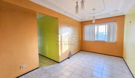 Apartamento com 3 quartos à venda na Avenida Augusto dos Anjos, 220, Jóquei Clube, Fortaleza por R$ 220.000