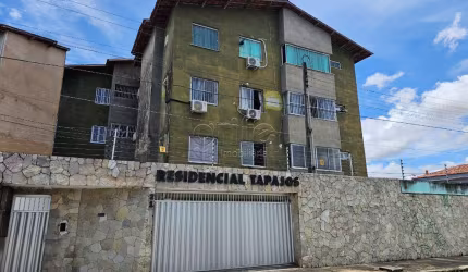 Apartamento com 3 quartos à venda na Abílio Martins, 21, Amadeu Furtado, Fortaleza por R$ 250.000
