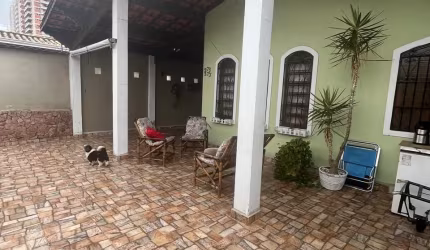 Linda Casa Isolada na Vila Caiçara!