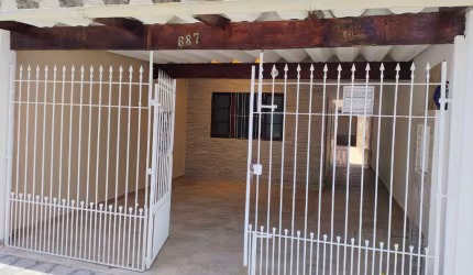 Linda Casa a Venda em Praia Grande!
